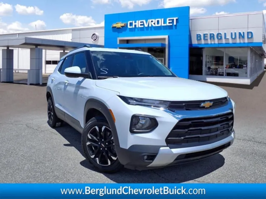 2023 Chevrolet Trailblazer LT photo 1