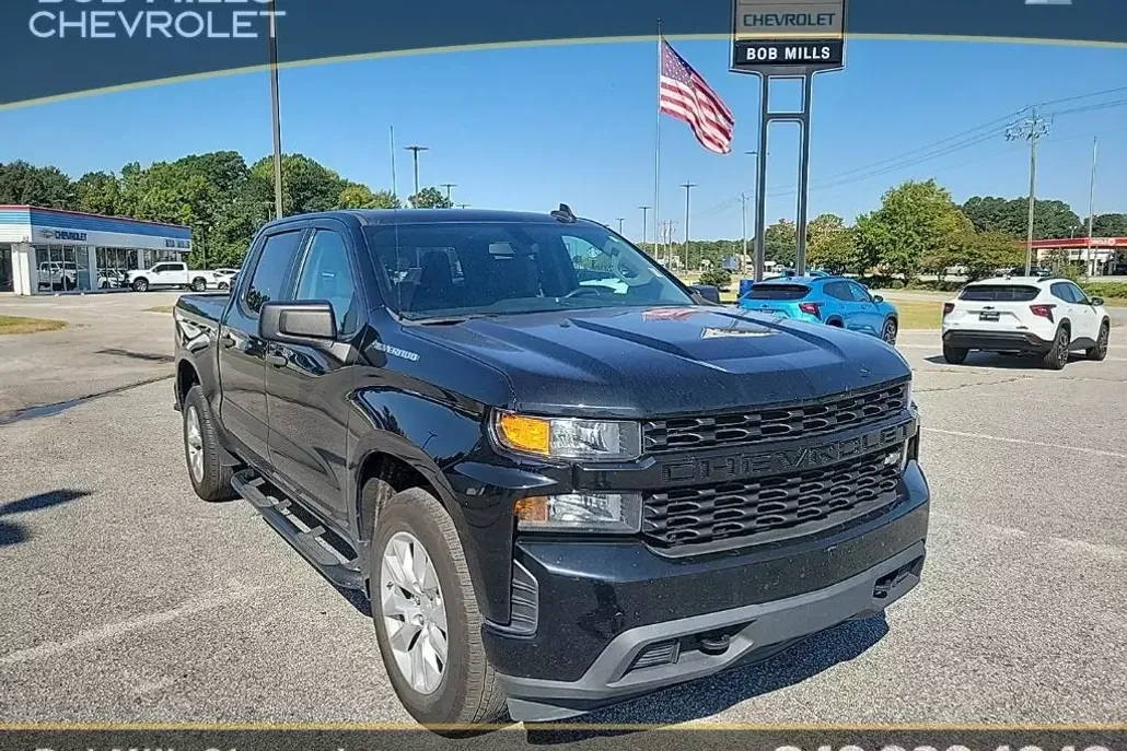 2021 Chevrolet Silverado 1500 Custom photo 1