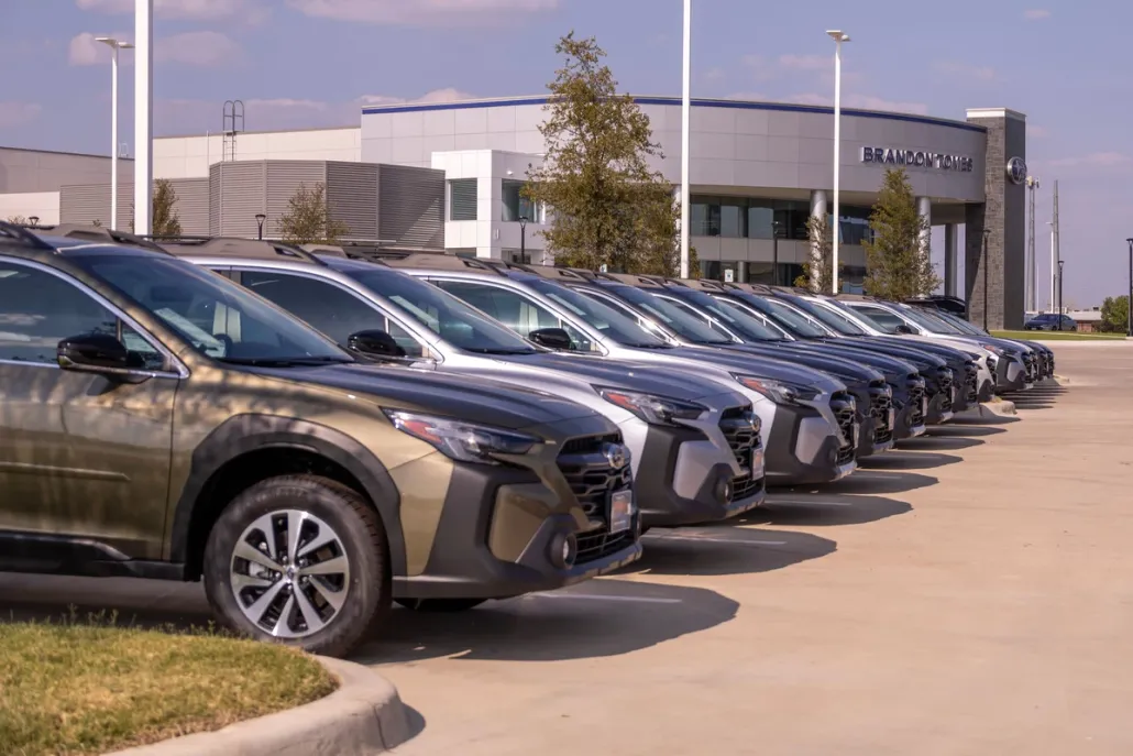2020 Subaru Outback Touring XT photo 1