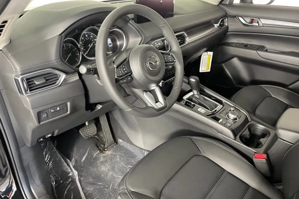 2025 Mazda CX-5 2.5 S Preferred photo 1
