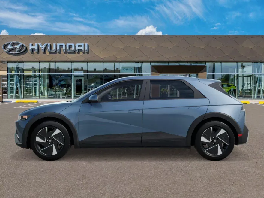 2025 Hyundai Ioniq 5 SE photo 1
