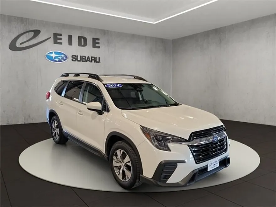 2024 Subaru Ascent Premium photo 1