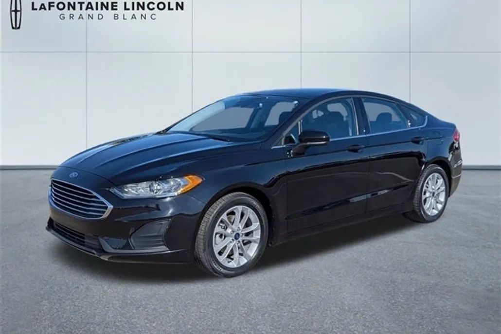 2020 Ford Fusion SE photo 1