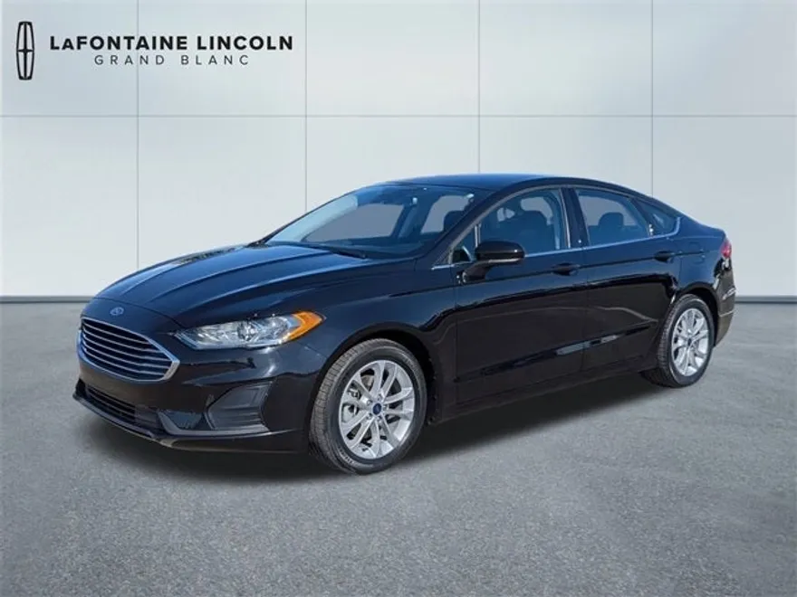 2020 Ford Fusion SE photo 1