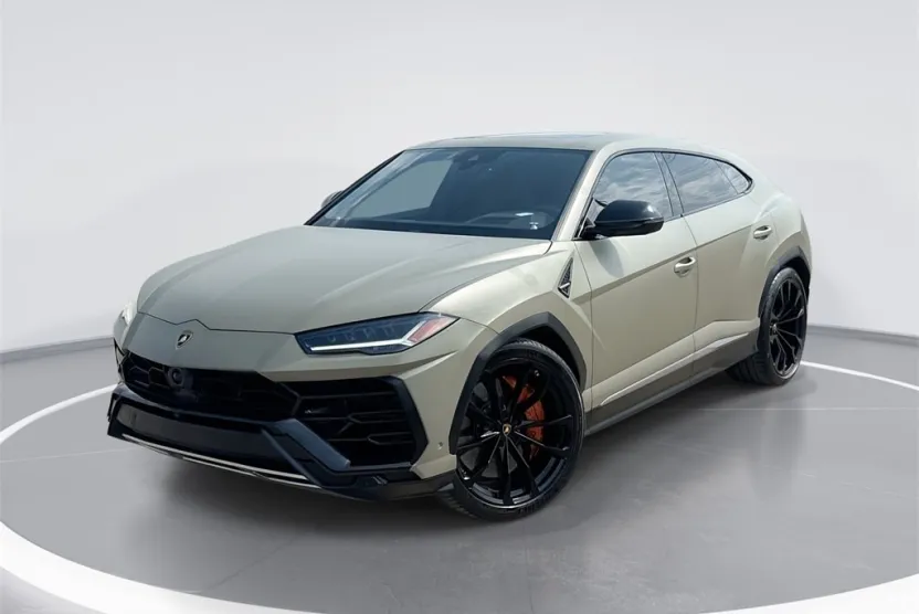 2019 Lamborghini Urus Base photo 1
