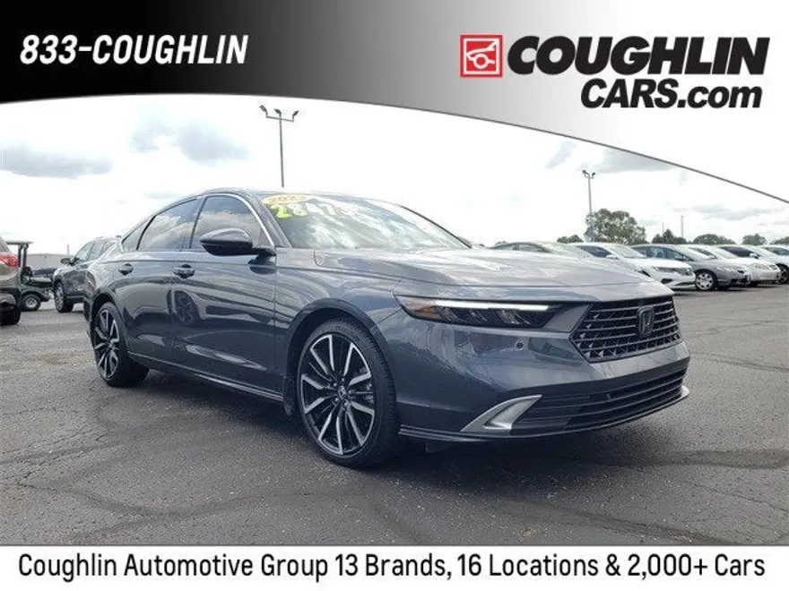 2023 Honda Accord Hybrid Touring photo 1