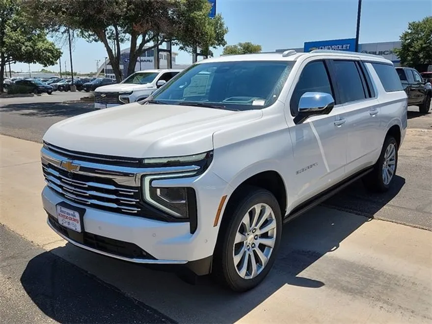 2025 Chevrolet Suburban Premier photo 1