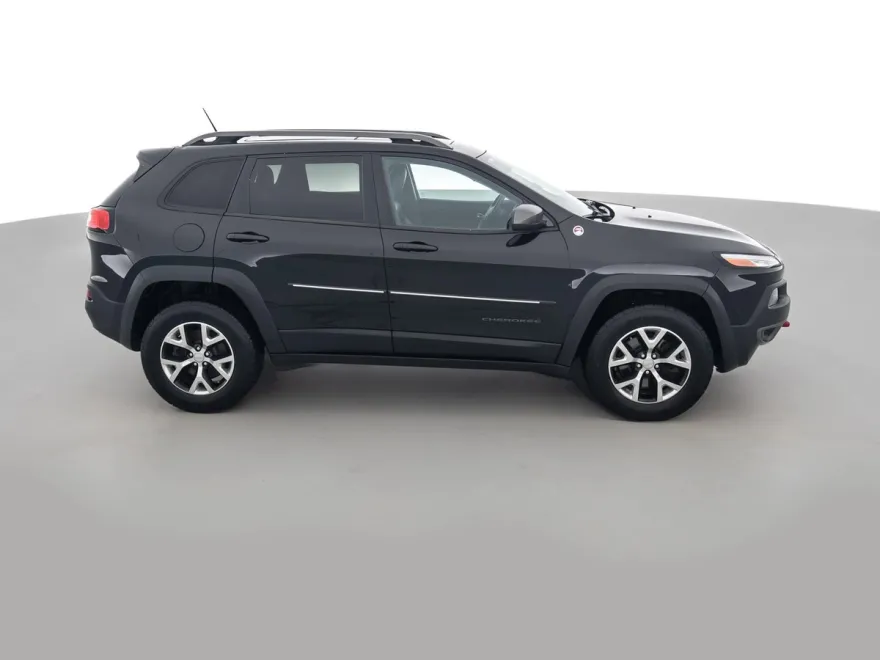 2015 Jeep Cherokee Trailhawk photo 1