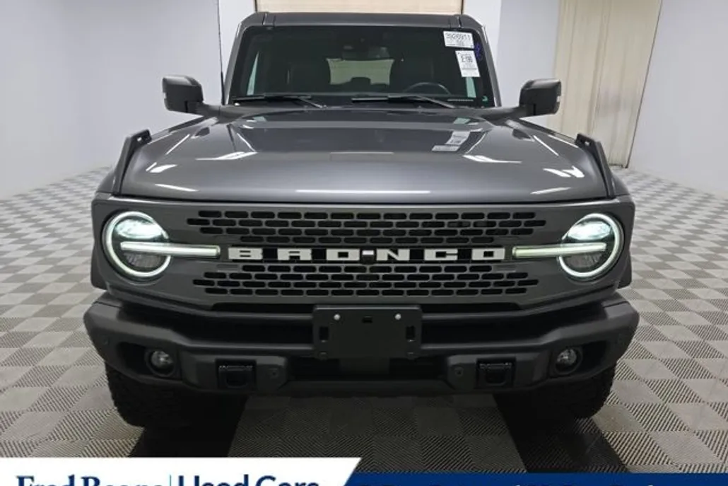 2023 Ford Bronco Badlands photo 1