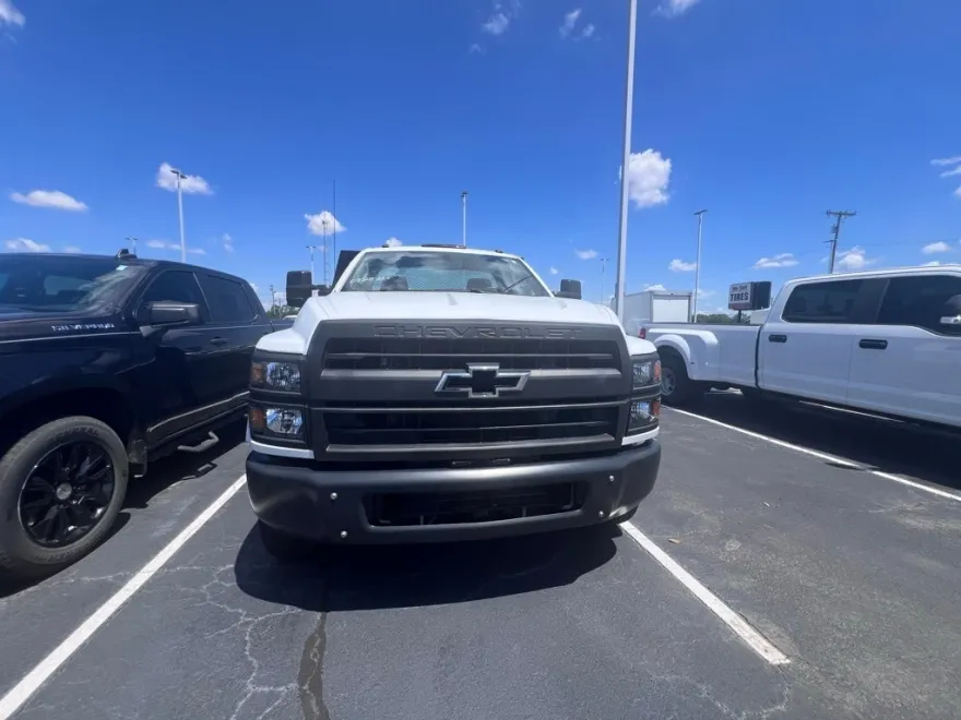 2020 Chevrolet Silverado 4500HD Work Truck photo 1