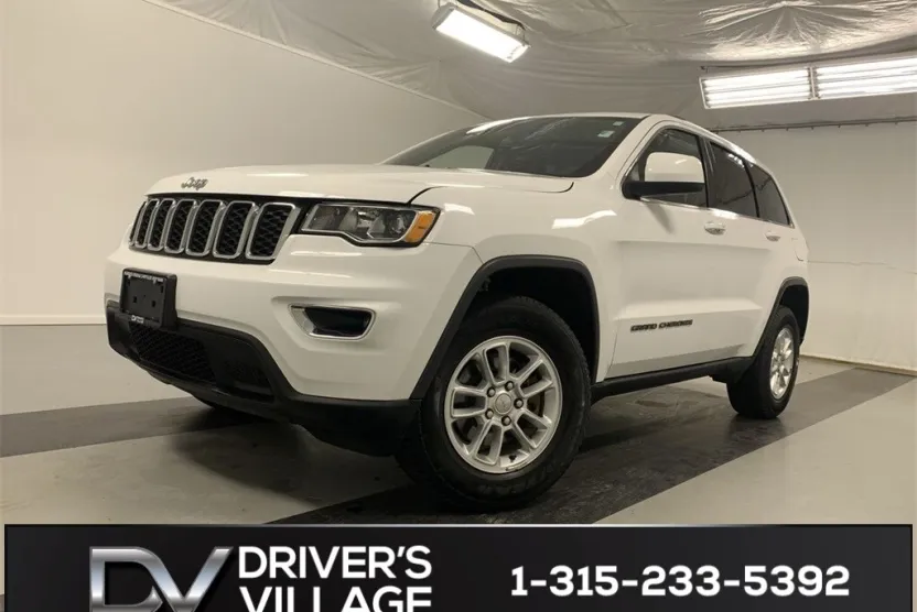 2019 Jeep Grand Cherokee Laredo E photo 1
