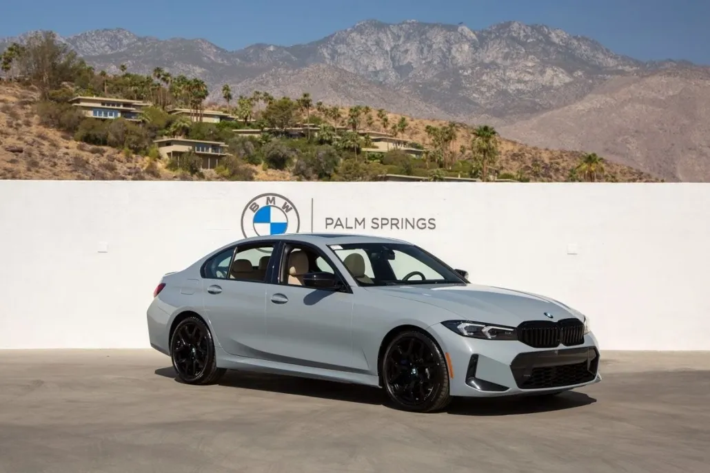 2025 Bmw 330i photo 1