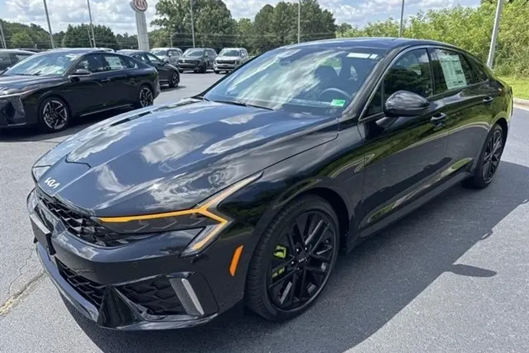2026 Kia K5 GT photo 1