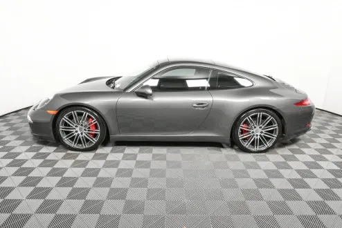 2015 Porsche 911 S photo 2