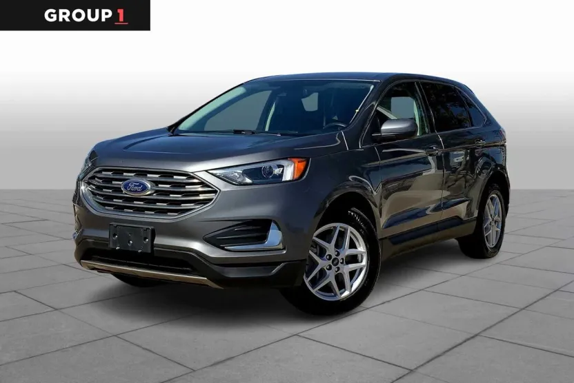 2022 Ford Edge SEL photo 1