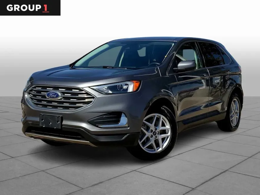 2022 Ford Edge SEL photo 1