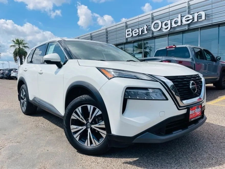 2021 Nissan Rogue SV photo 1
