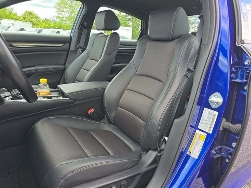 2022 Honda Accord Sport photo 1