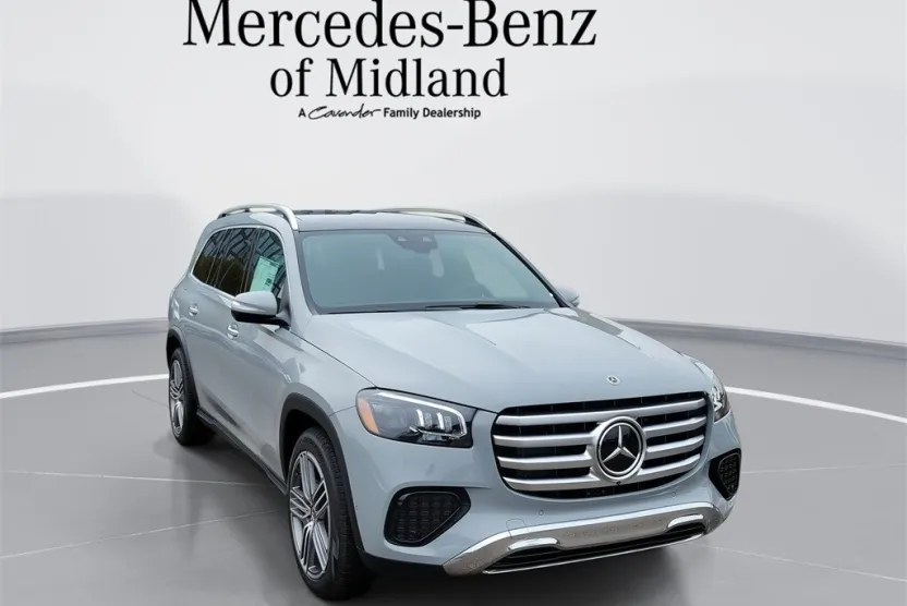 2025 Mercedes Benz GLS 450 4MATIC photo 1