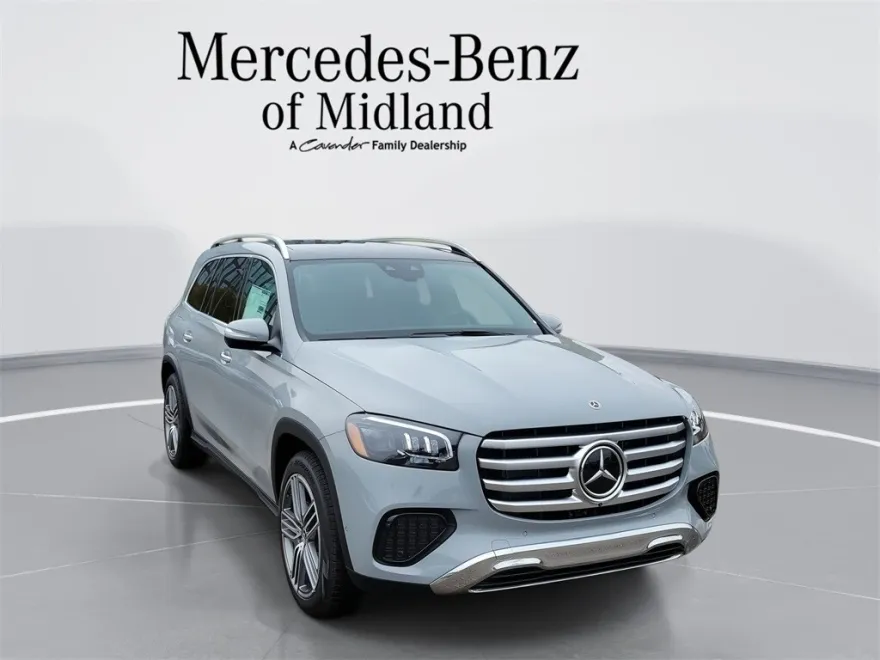 2025 Mercedes Benz GLS 450 4MATIC photo 1