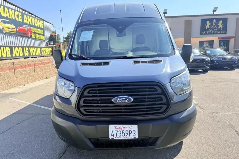 2019 Ford Transit Van photo 1