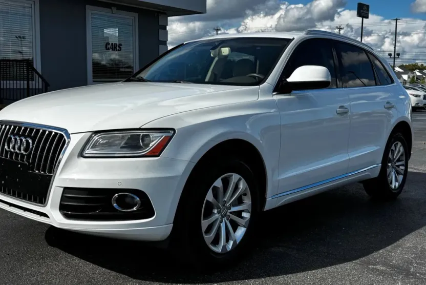 2016 Audi Q5 2.0T Premium Plus photo 1