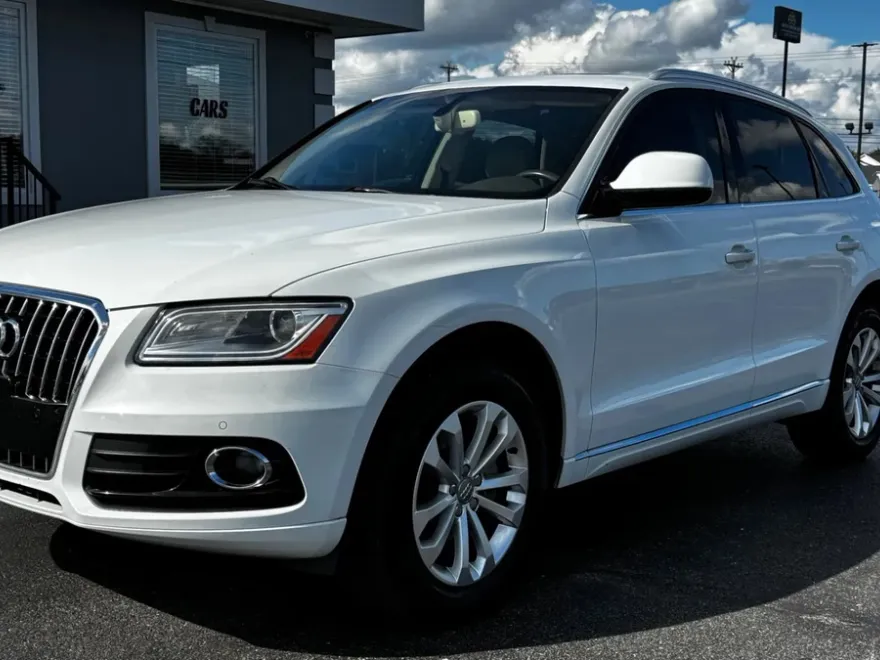 2016 Audi Q5 2.0T Premium Plus photo 1