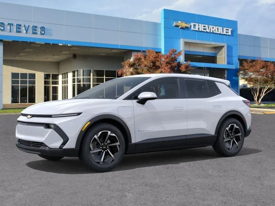 2026 Chevrolet Equinox LT photo 1