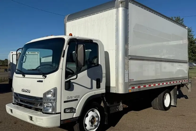 2020 Isuzu NPR photo 1
