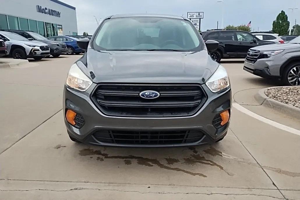 2017 Ford Escape S photo 1