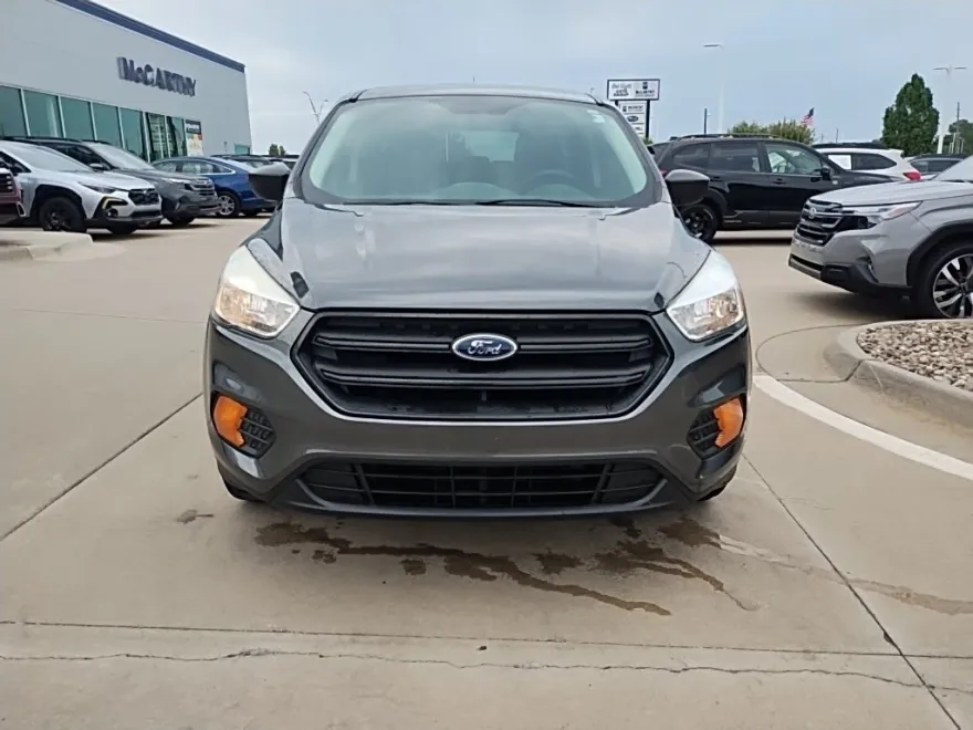 2017 Ford Escape S photo 1