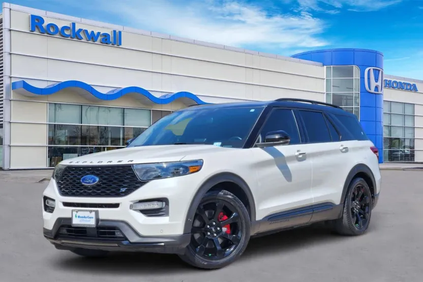2021 Ford Explorer ST photo 1