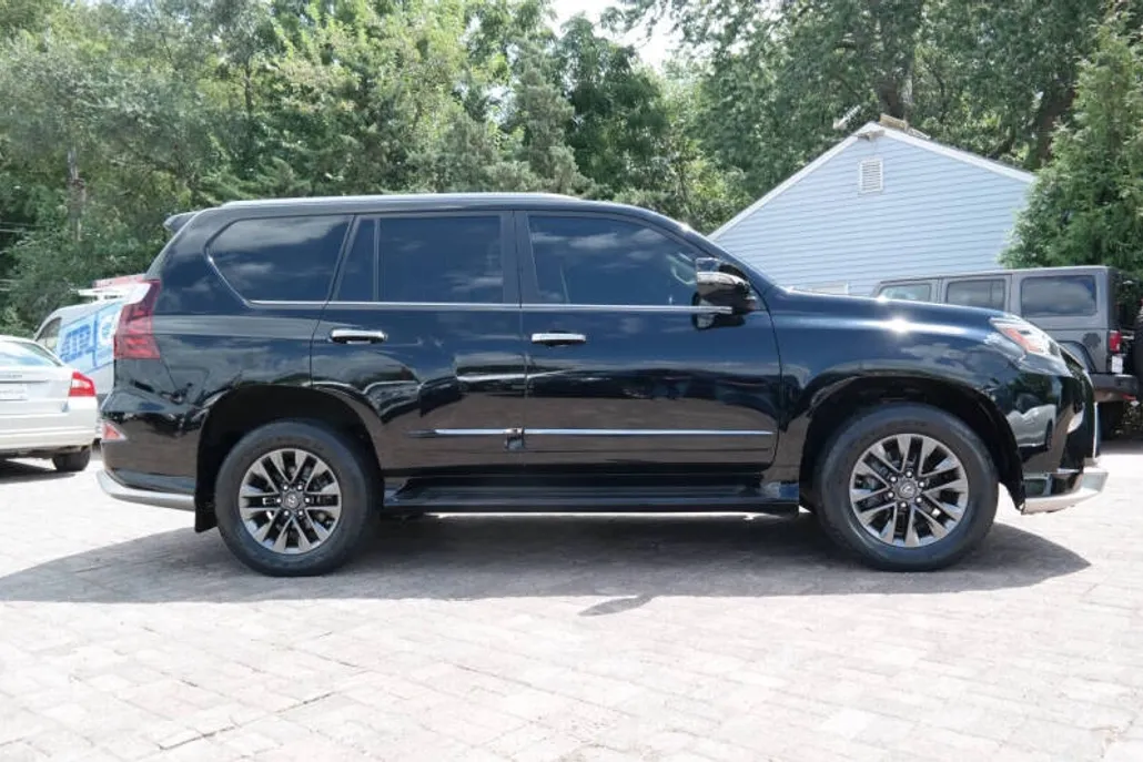 2017 Lexus GX 460 photo 1