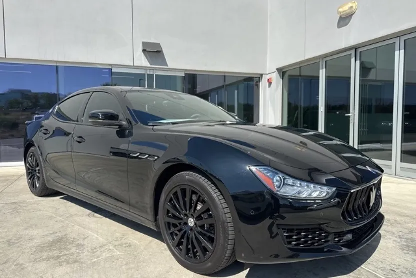 2021 Maserati Ghibli Base photo 1