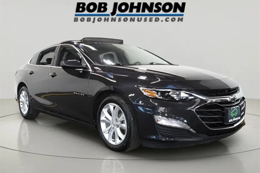 2023 Chevrolet Malibu 1LT photo 1