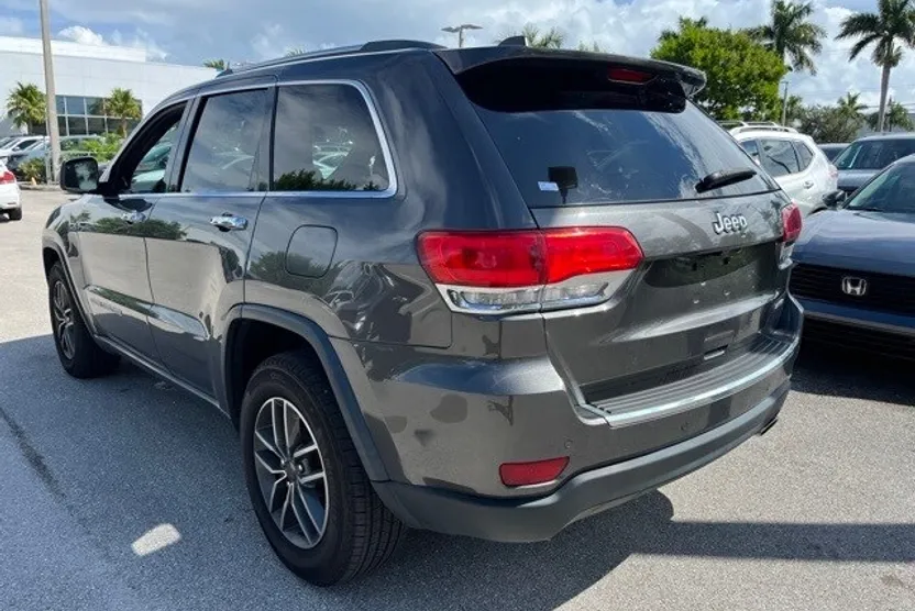 2019 Jeep Grand Cherokee Limited photo 1