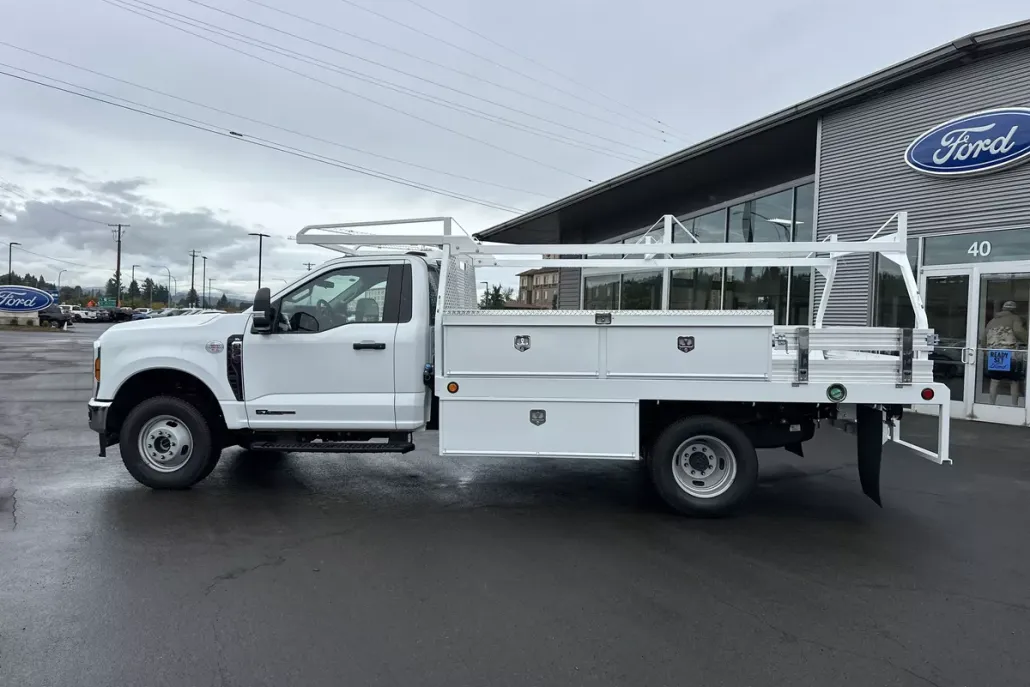 2025 Ford F-350 XL photo 1