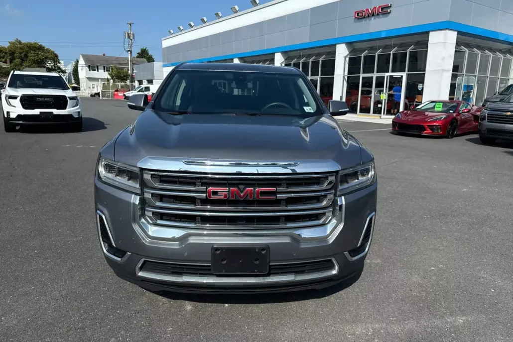 2022 Gmc Acadia SLE photo 1