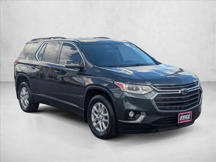 2021 Chevrolet Traverse Cloth photo 1