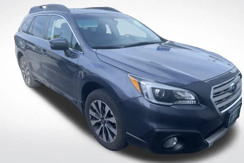 2017 Subaru Outback 2.5i Limited photo 1