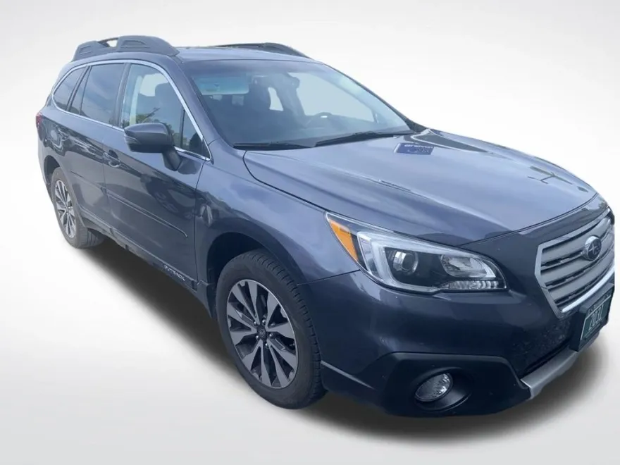 2017 Subaru Outback 2.5i Limited photo 1