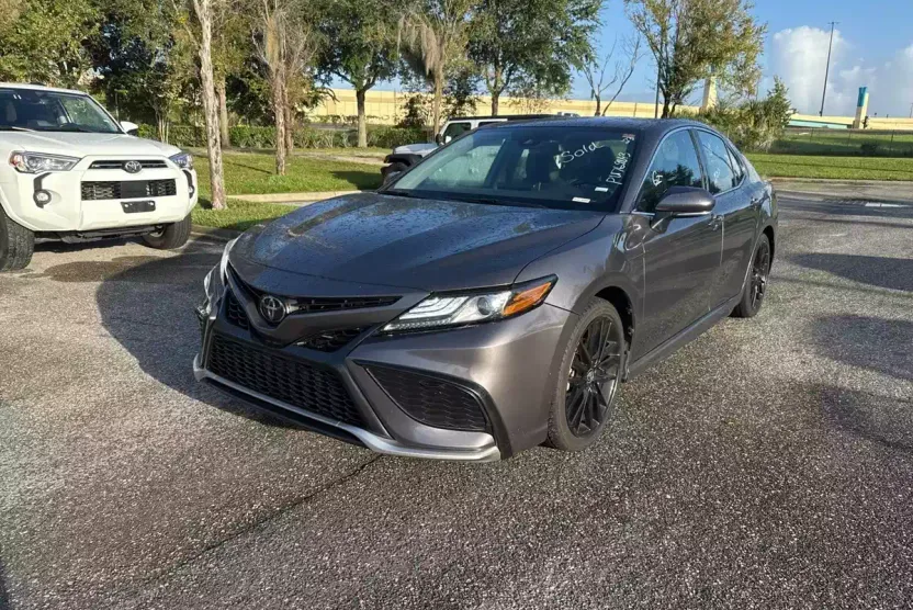 2023 Toyota Camry XSE photo 1