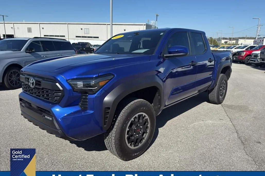 2025 Toyota Tacoma TRD photo 1