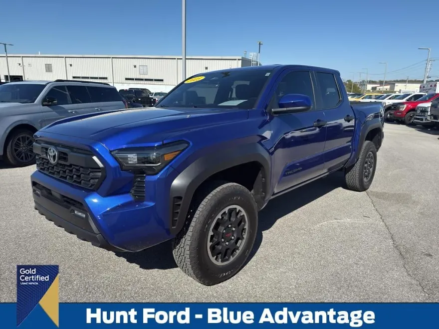 2025 Toyota Tacoma TRD photo 1