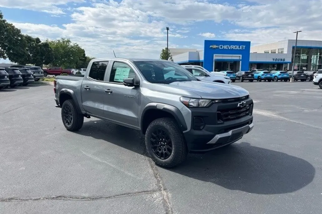2026 Chevrolet Colorado Trail Boss photo 1