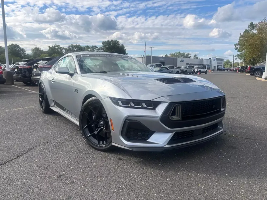 2024 Ford Mustang GT Premium photo 1