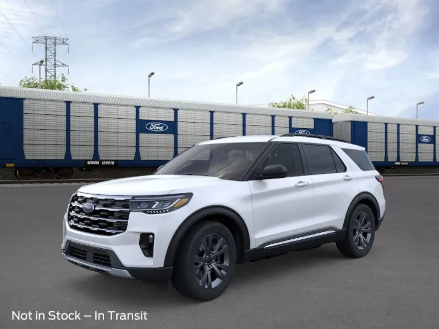 2025 Ford Explorer photo 1