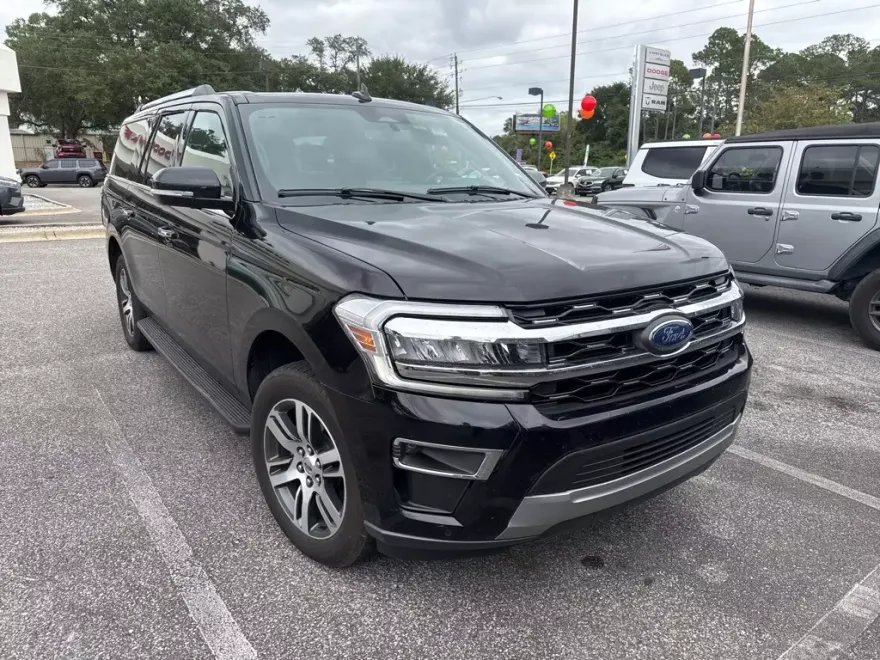 2024 Ford Expedition MAX Limited photo 1
