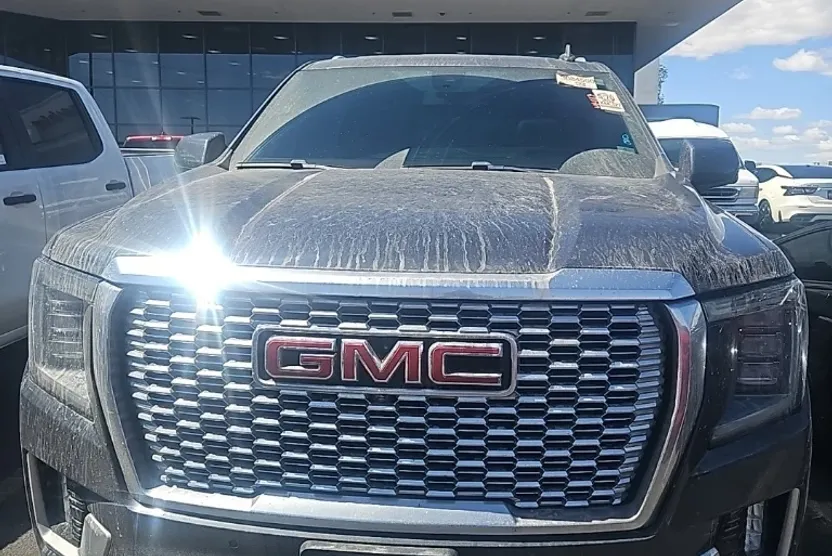 2022 Gmc Yukon Denali photo 1