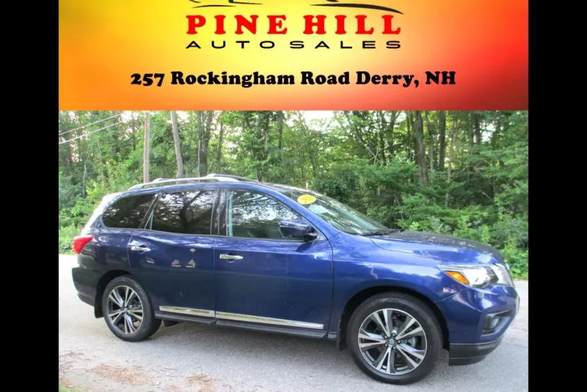 2020 Nissan Pathfinder Platinum photo 1